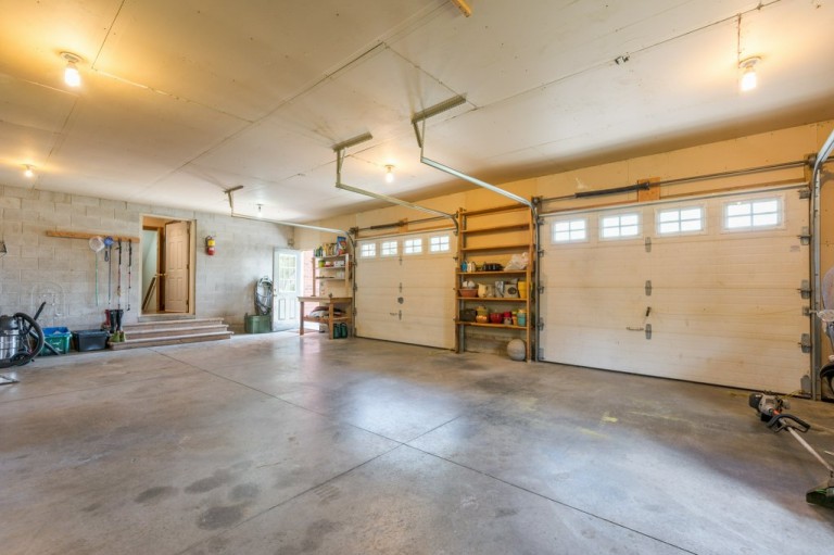 949 Glamorgan Road, Pontypool, Ontario, Canada