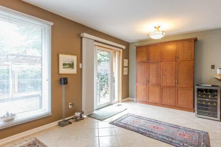 1708 Pinehill Drive, Peterborough, Ontario, Canada