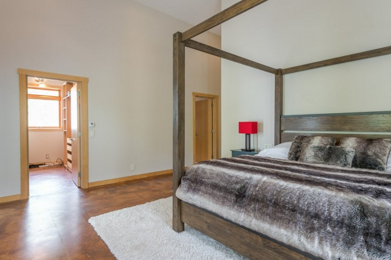 1080 Clydesdale Road, Apsley, Ontario, Canada