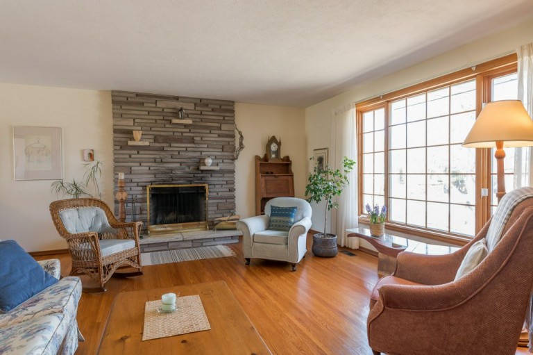 1063 Glendale Drive, Peterborough, Ontario, Canada