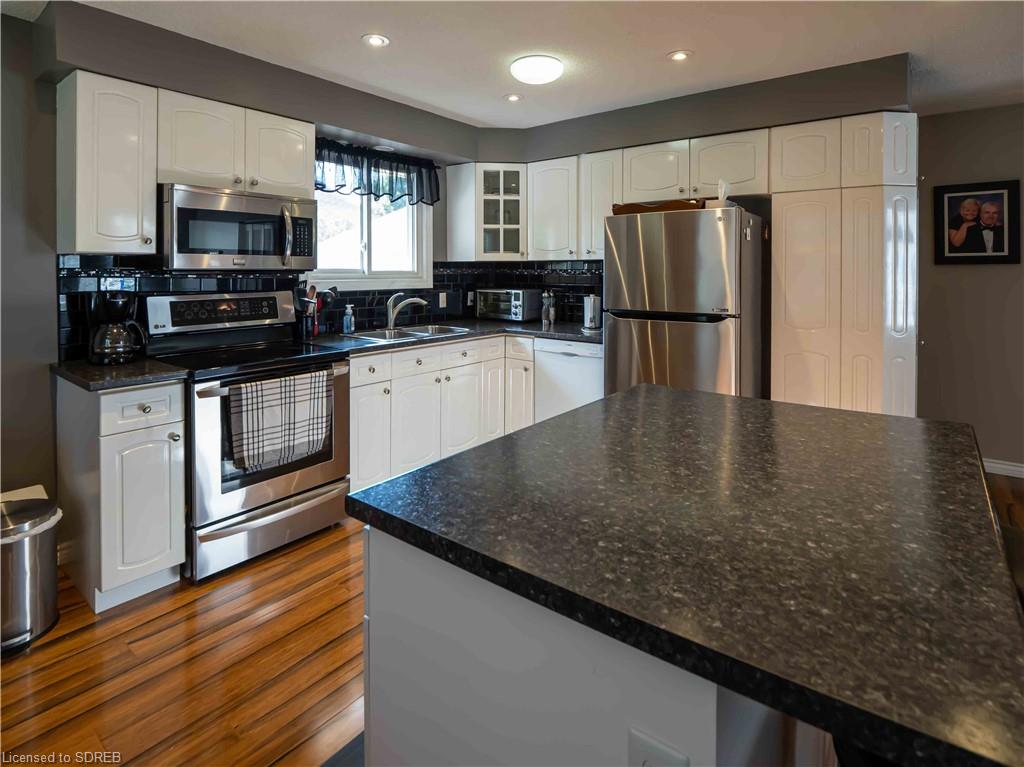 504 NELSON Street W, Port Dover, Ontario, Canada