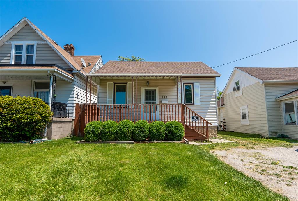 114 Brock Street North, Sarnia Ontario, Canada