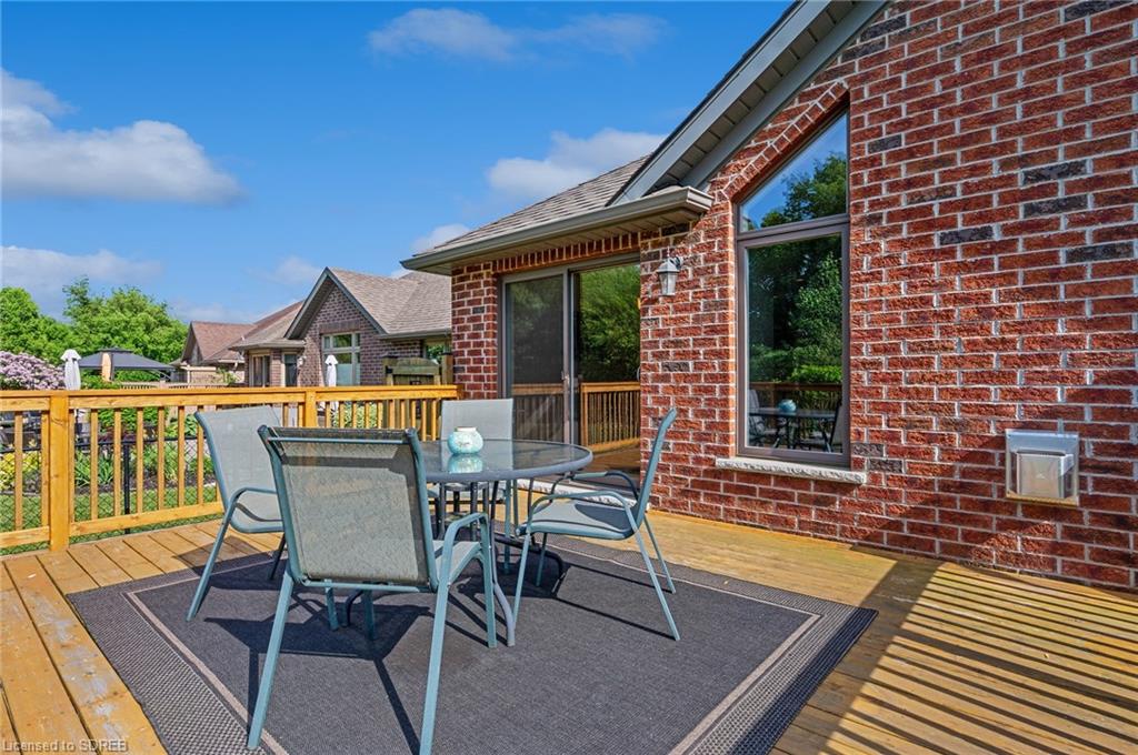 97 WILLOWDALE Crescent, Port Dover, Ontario, Canada