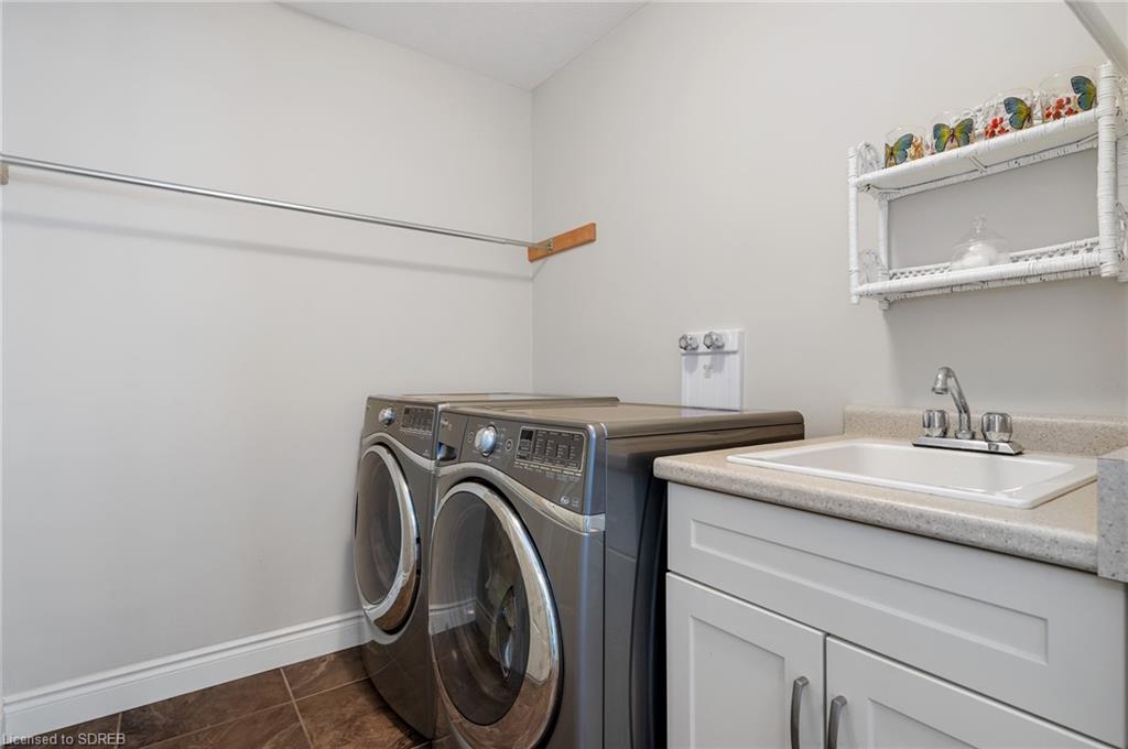 97 WILLOWDALE Crescent, Port Dover, Ontario, Canada