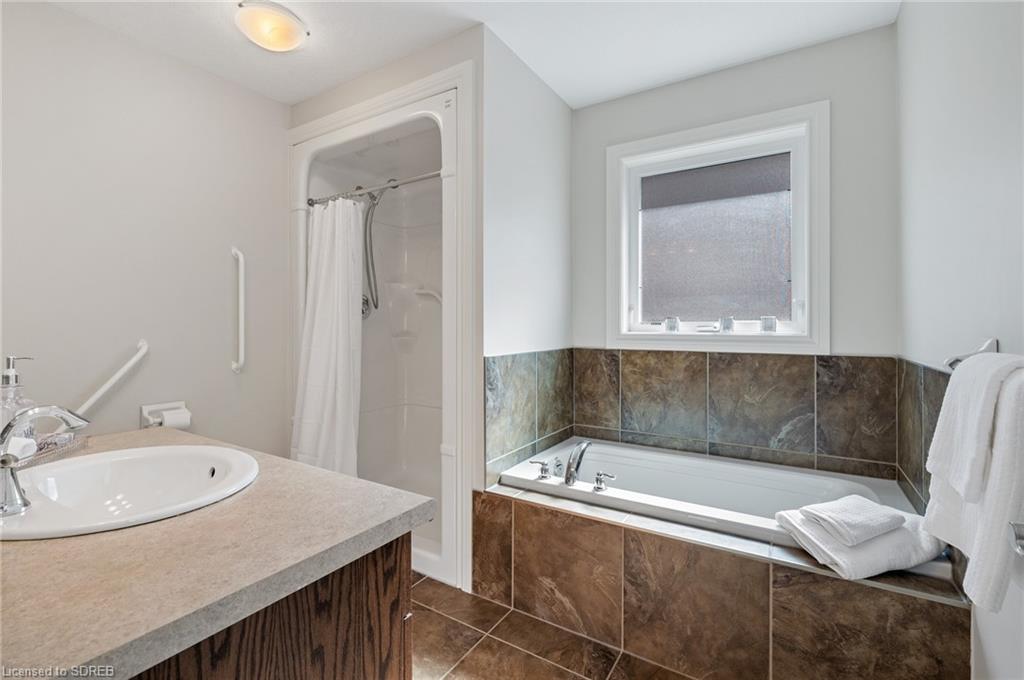97 WILLOWDALE Crescent, Port Dover, Ontario, Canada