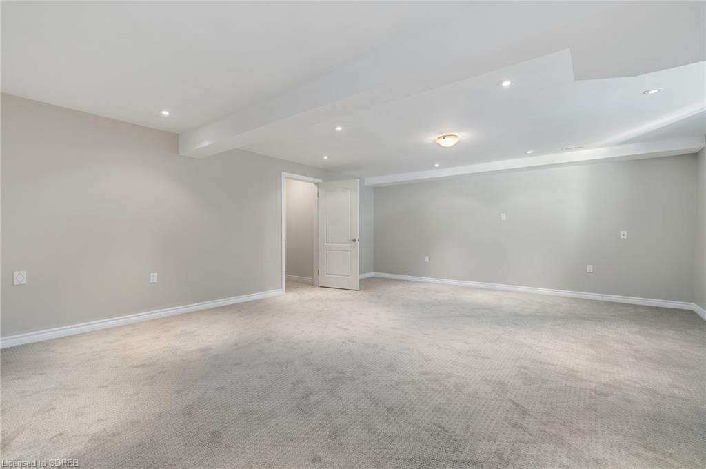 97 WILLOWDALE Crescent, Port Dover, Ontario, Canada