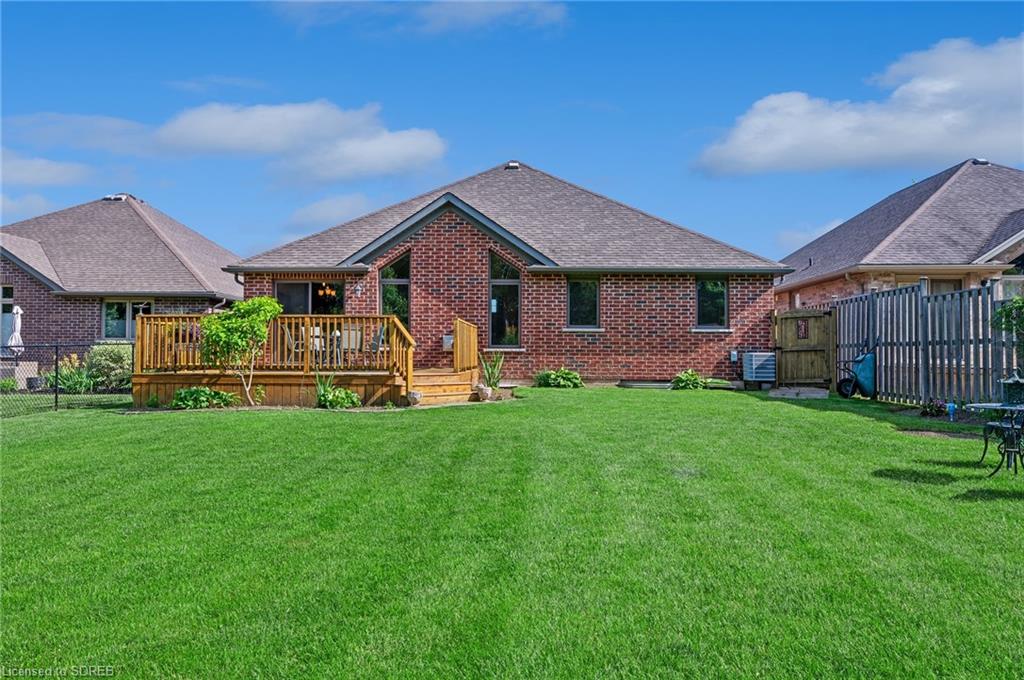 97 WILLOWDALE Crescent, Port Dover, Ontario, Canada
