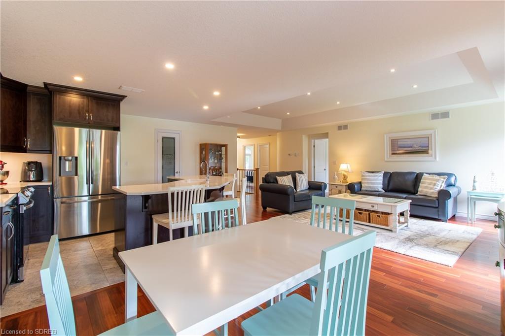 42 KOLBE Drive, Port Dover, Ontario, Canada