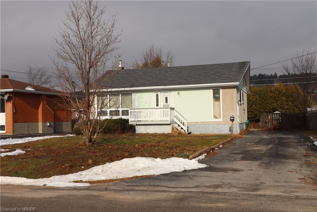 142 EUGENE Road, North Bay Ontario, Canada