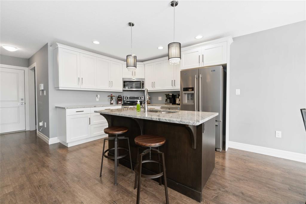582 AGILE Court, St. Clair, Ontario, Canada