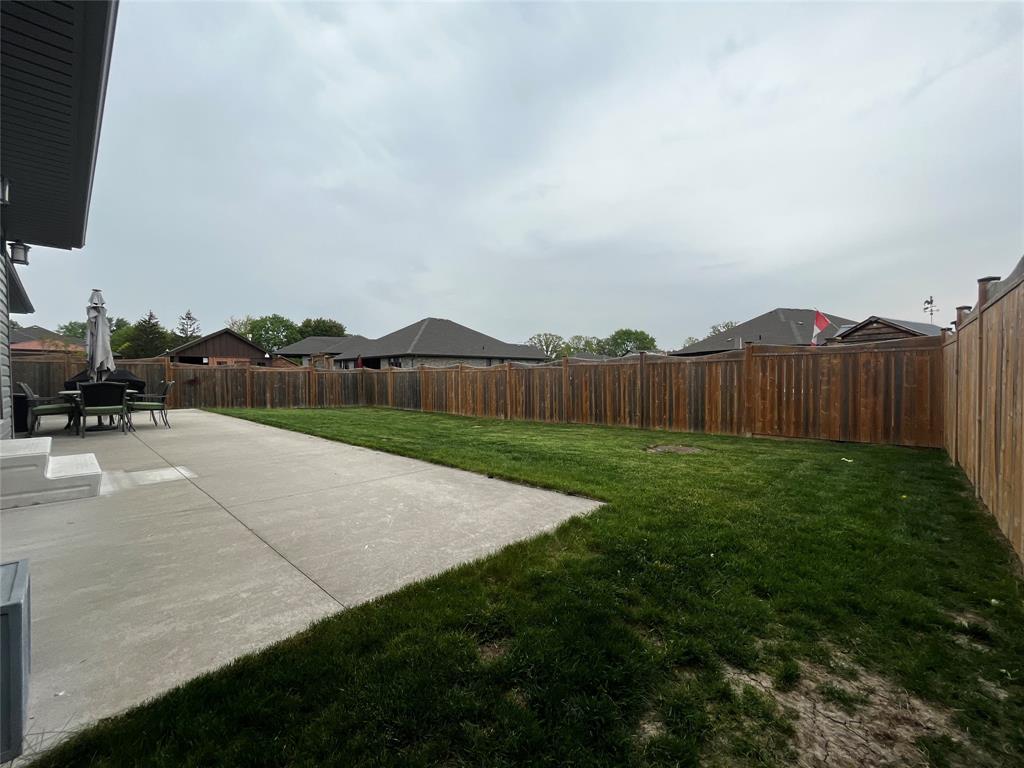 582 AGILE Court, St. Clair, Ontario, Canada
