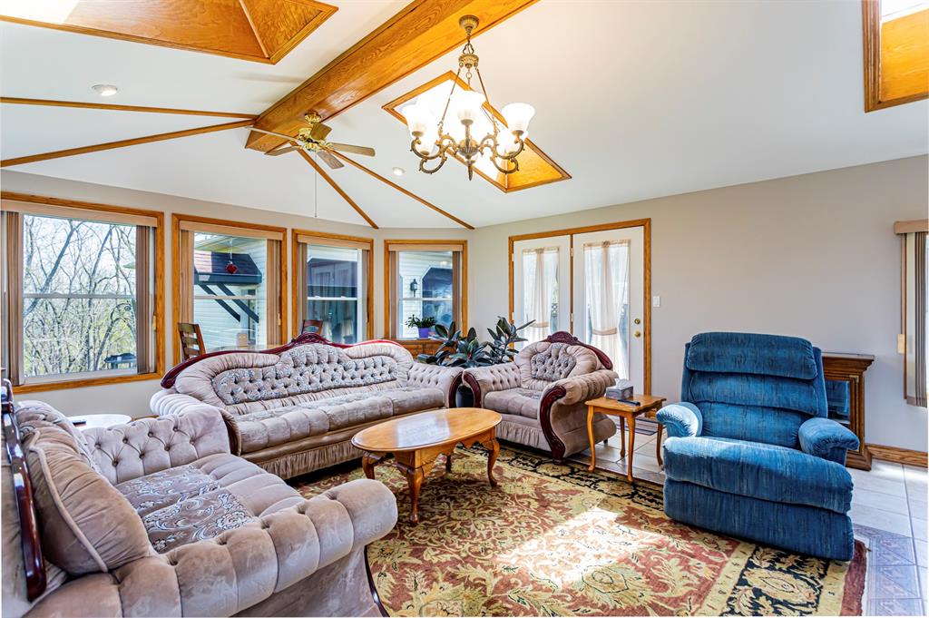 3226 CHURCH Street, Brooke-Alvinston, Ontario, Canada
