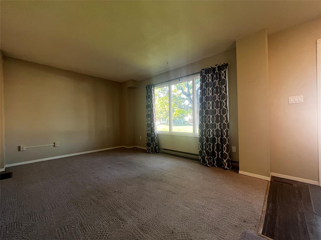 82 FINCH Drive Unit# 15, Sarnia, Ontario, Canada
