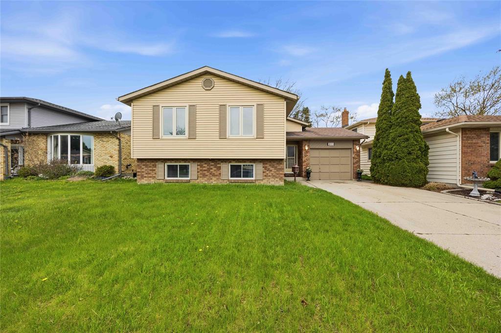 311 Edgewood Street, Sarnia, Ontario, Canada photo 1