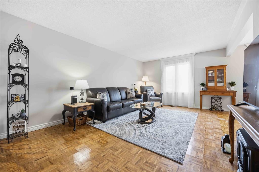 311 Edgewood Street, Sarnia, Ontario, Canada photo 2
