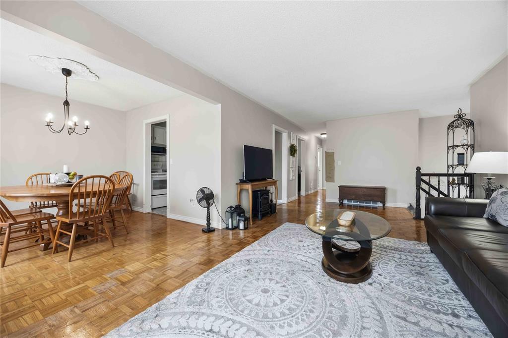 311 Edgewood Street, Sarnia, Ontario, Canada photo 4