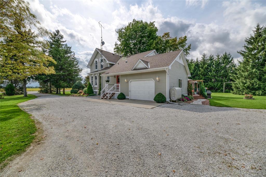 2694 MICHIGAN Line, Sarnia Ontario, Canada