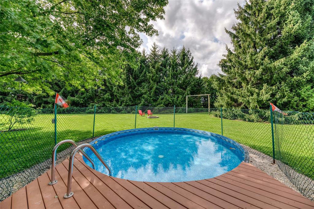 2694 MICHIGAN Line, Sarnia Ontario, Canada