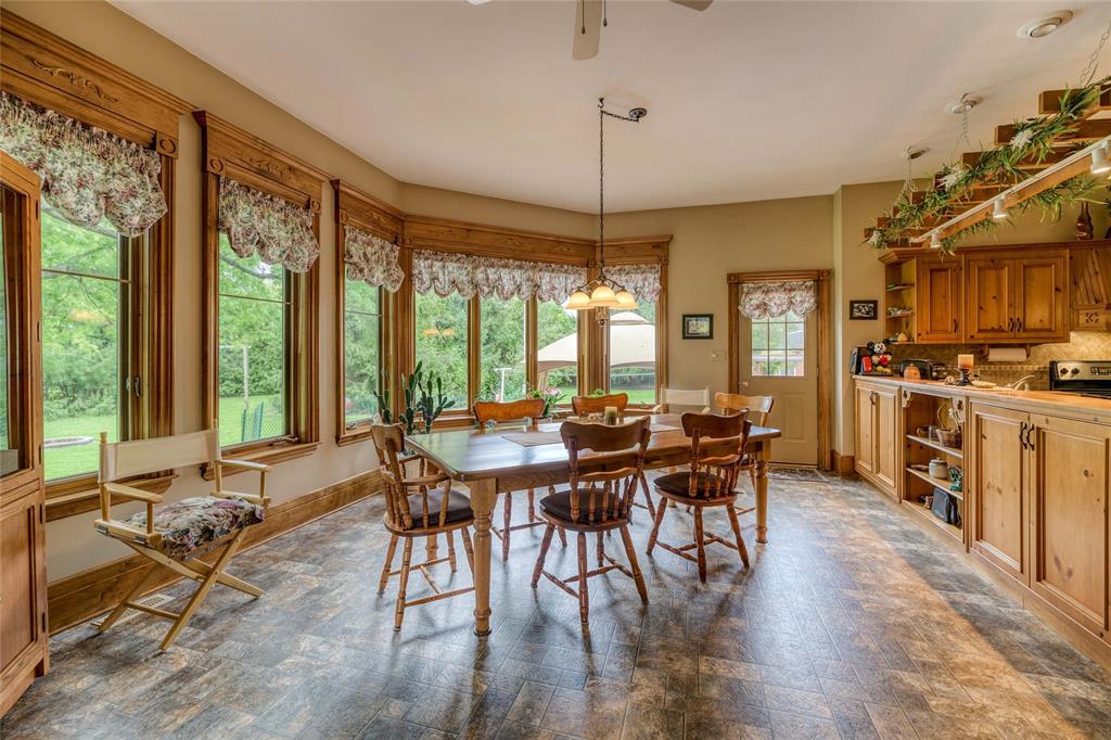 2694 MICHIGAN Line, Sarnia Ontario, Canada
