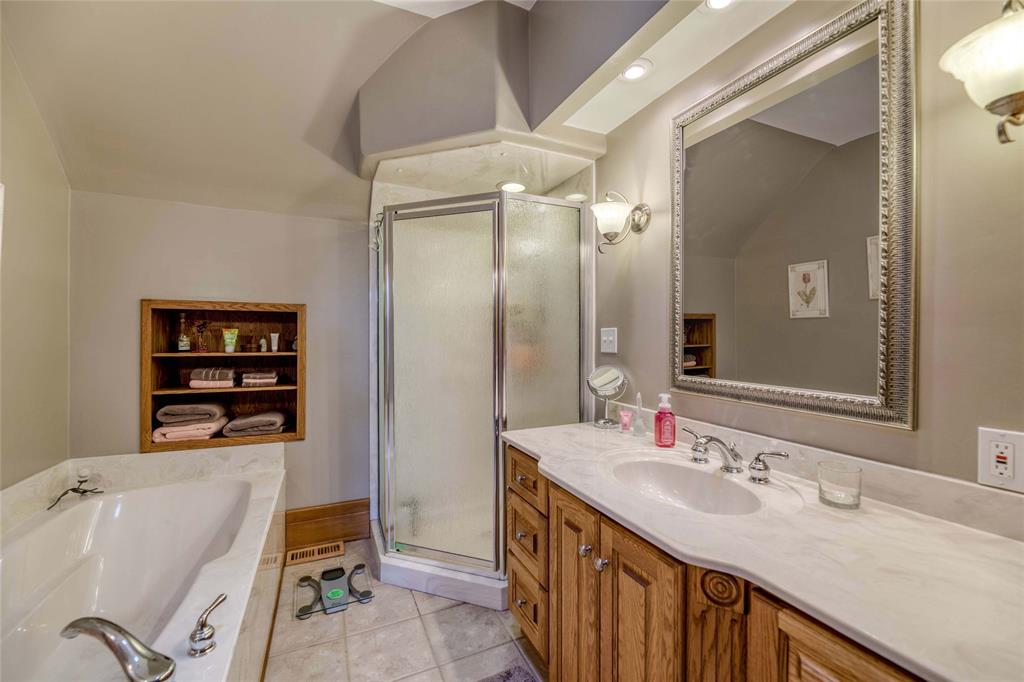 2694 MICHIGAN Line, Sarnia Ontario, Canada