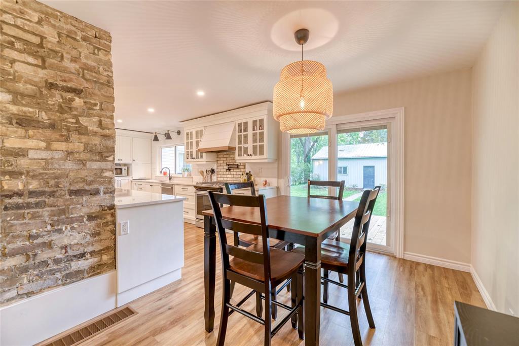 4002 PETROLIA Line, Petrolia, Ontario, Canada