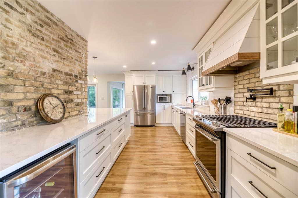 4002 PETROLIA Line, Petrolia, Ontario, Canada