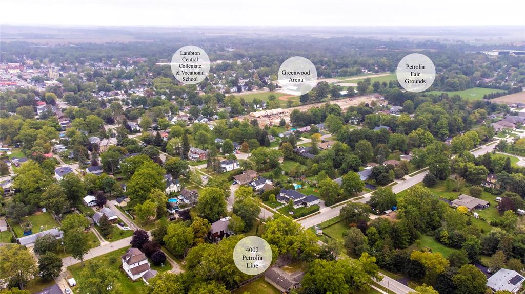 4002 PETROLIA Line, Petrolia, Ontario, Canada