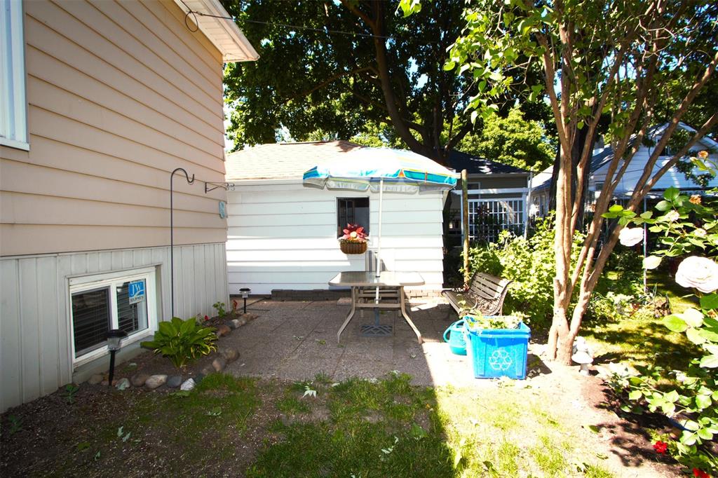 408 CROMWELL Street, Sarnia, Ontario, Canada