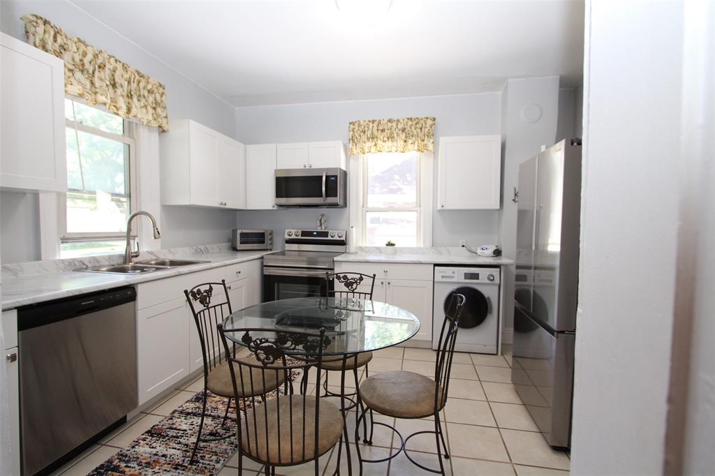 408 CROMWELL Street, Sarnia, Ontario, Canada