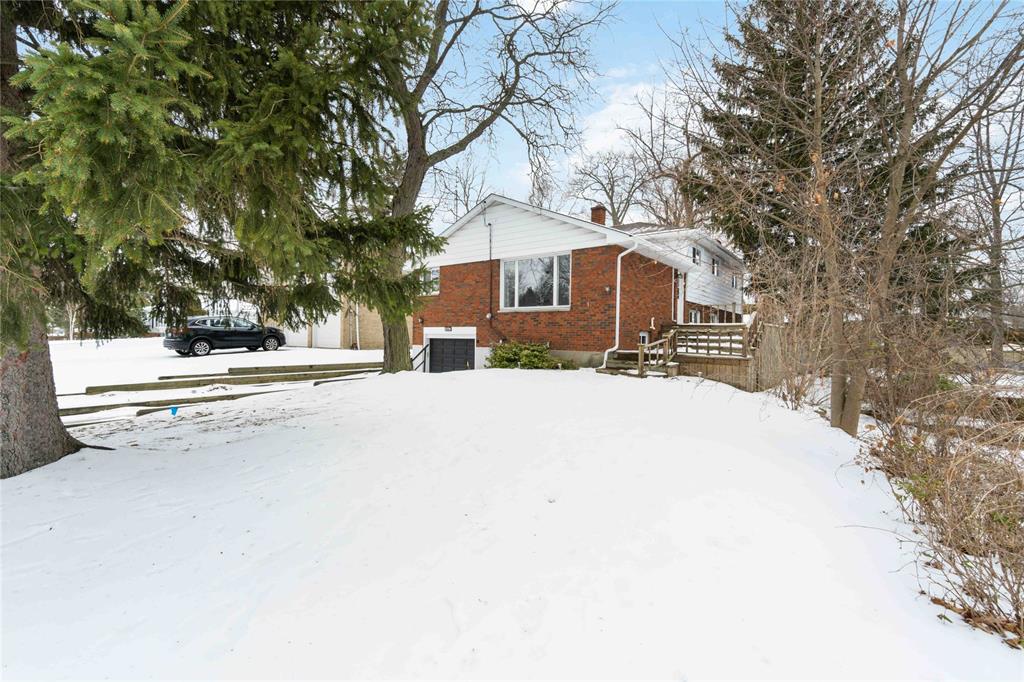 1647 MILLS Street, Sarnia, Ontario, Canada