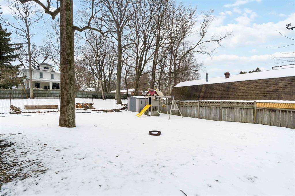 1647 MILLS Street, Sarnia, Ontario, Canada