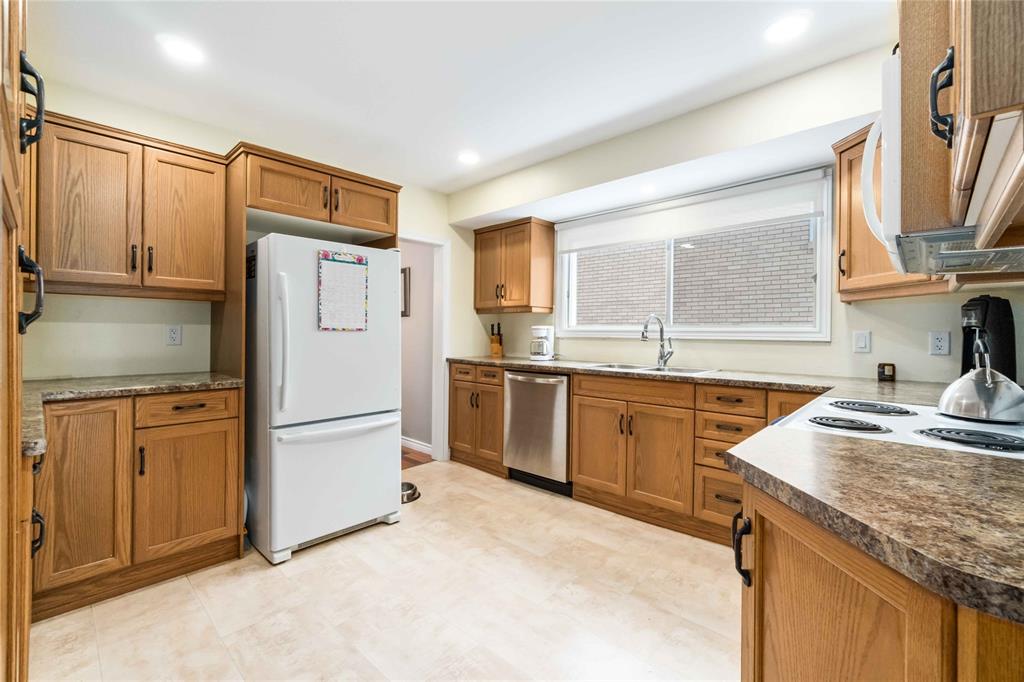 1647 MILLS Street, Sarnia, Ontario, Canada