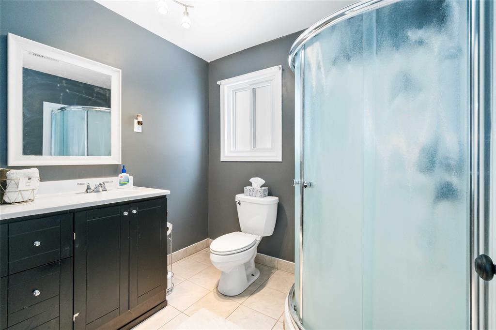 1647 MILLS Street, Sarnia, Ontario, Canada