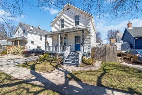 234 MACKENZIE Street North, Sarnia, Ontario, Canada