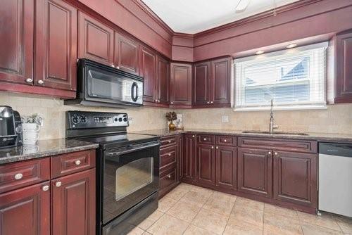 234 MACKENZIE Street North, Sarnia, Ontario, Canada