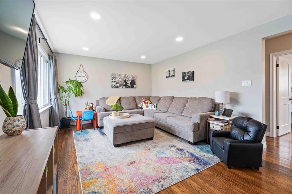 910 BRIARFIELD Avenue, Sarnia, Ontario, Canada