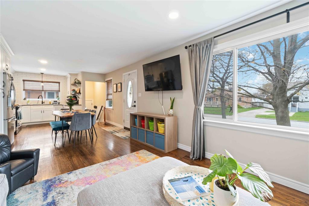 910 BRIARFIELD Avenue, Sarnia, Ontario, Canada