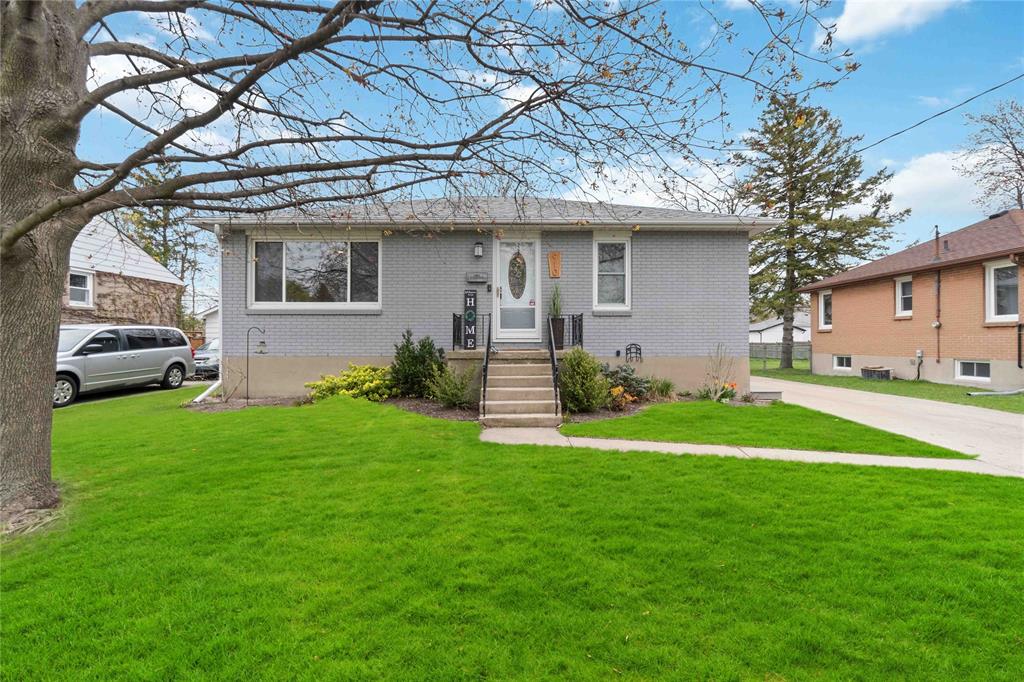 910 BRIARFIELD Avenue, Sarnia, Ontario, Canada