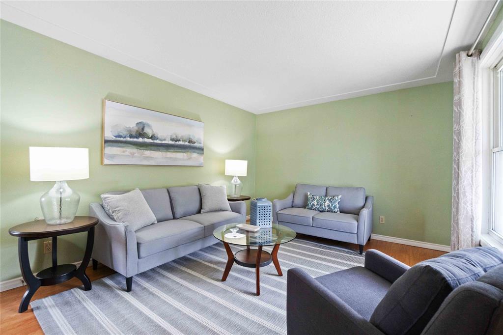 230 NELSON Street, Sarnia, Ontario, Canada photo 2