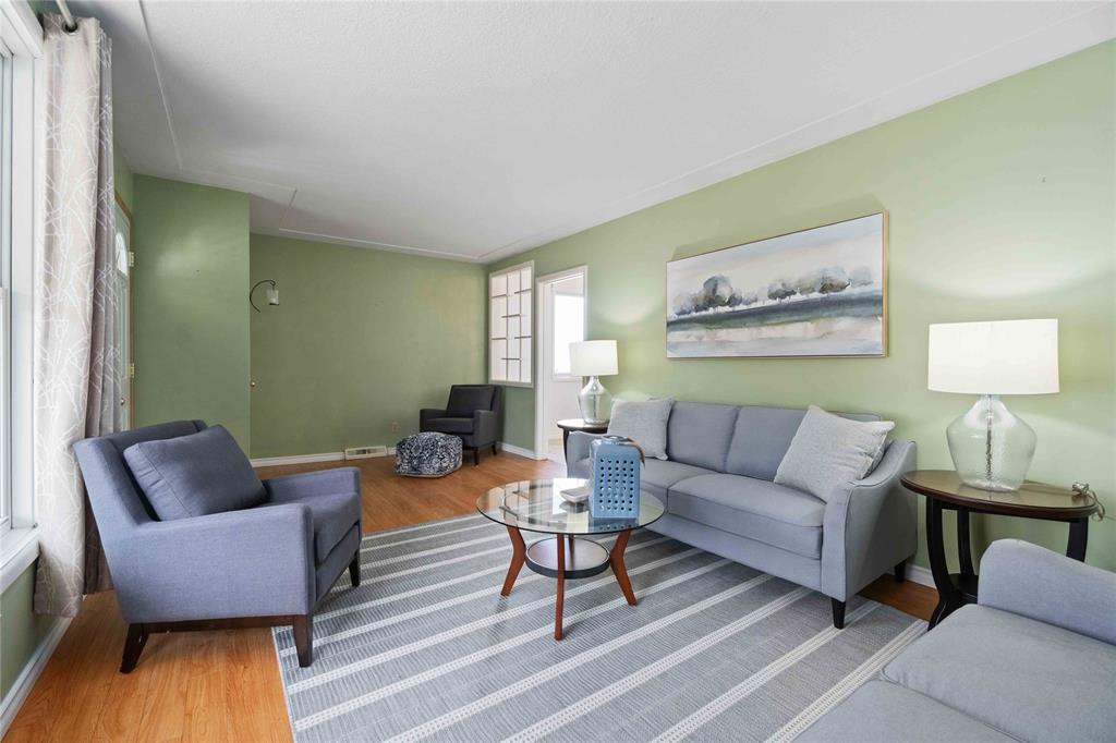 230 NELSON Street, Sarnia, Ontario, Canada photo 4