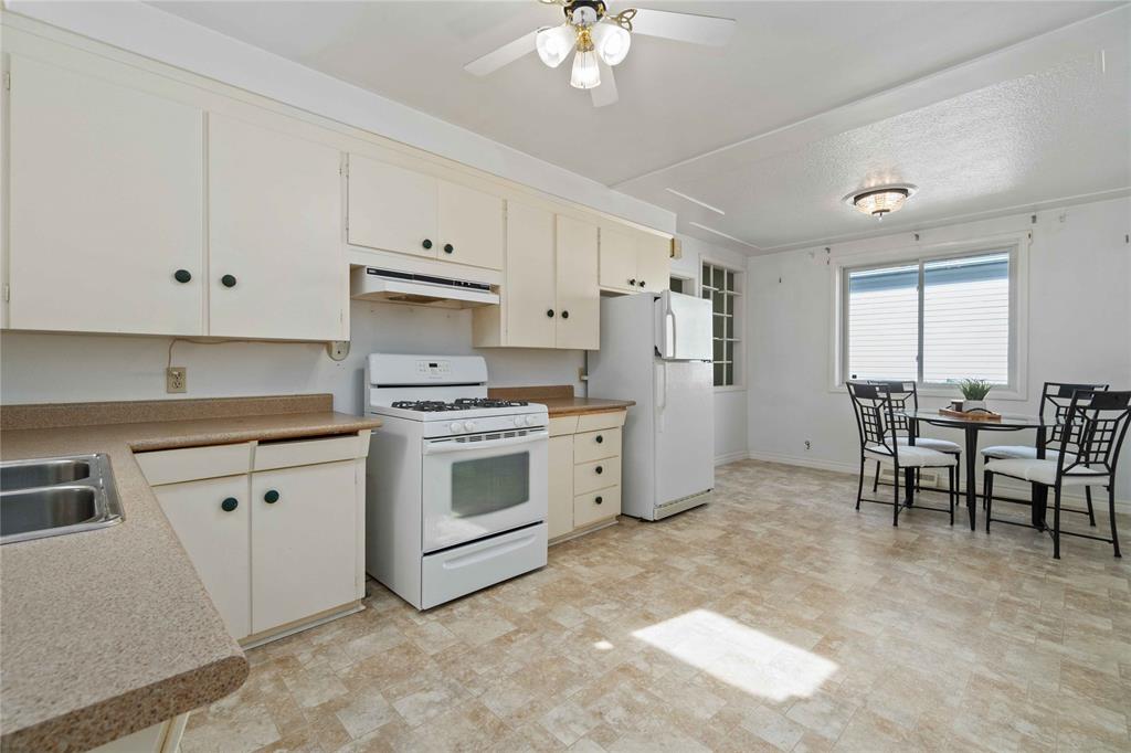 230 NELSON Street, Sarnia, Ontario, Canada photo 11