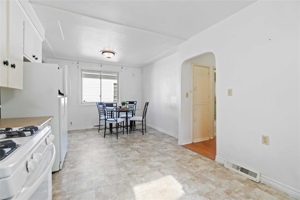 230 NELSON Street, Sarnia, Ontario, Canada photo 12