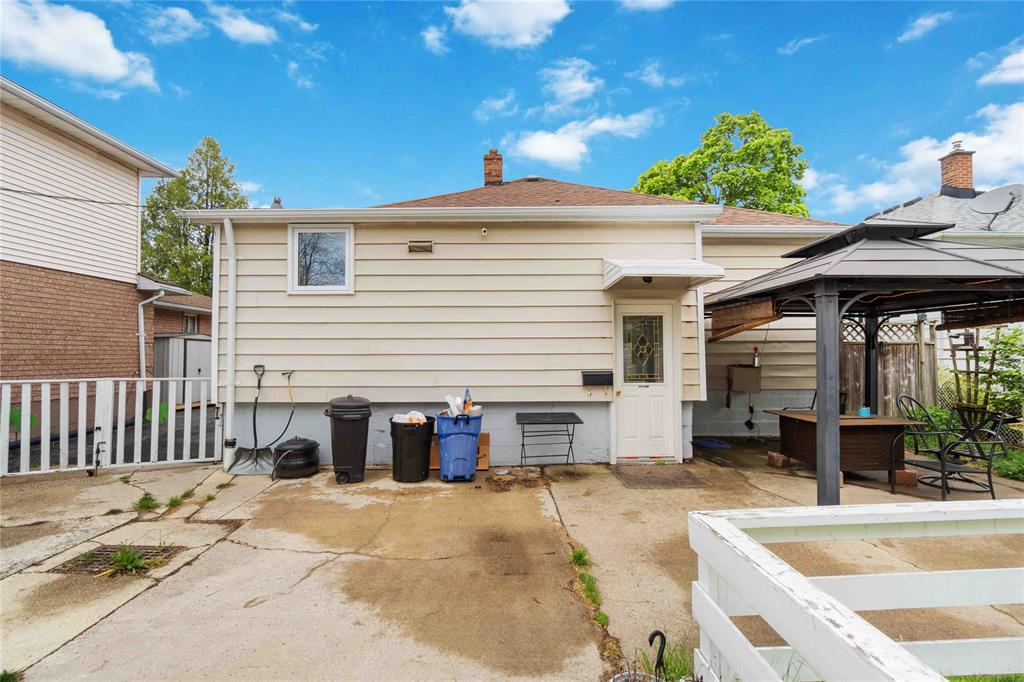 749 ALEXANDER Street, Sarnia, Ontario, Canada photo 31