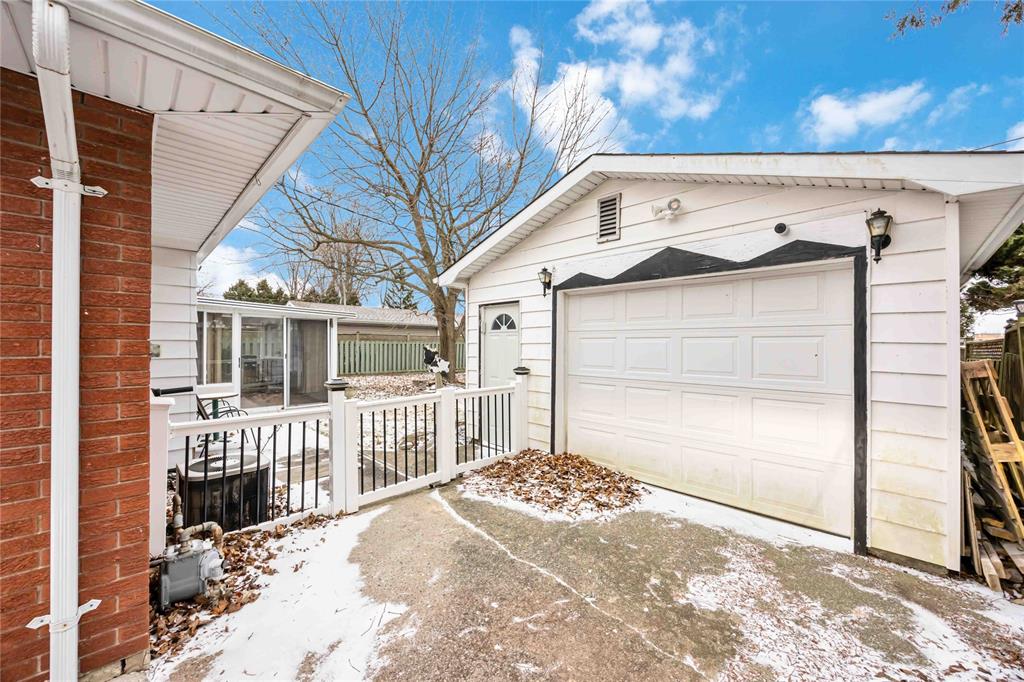281 Clairwood Crescent, St. Clair, Ontario, Canada