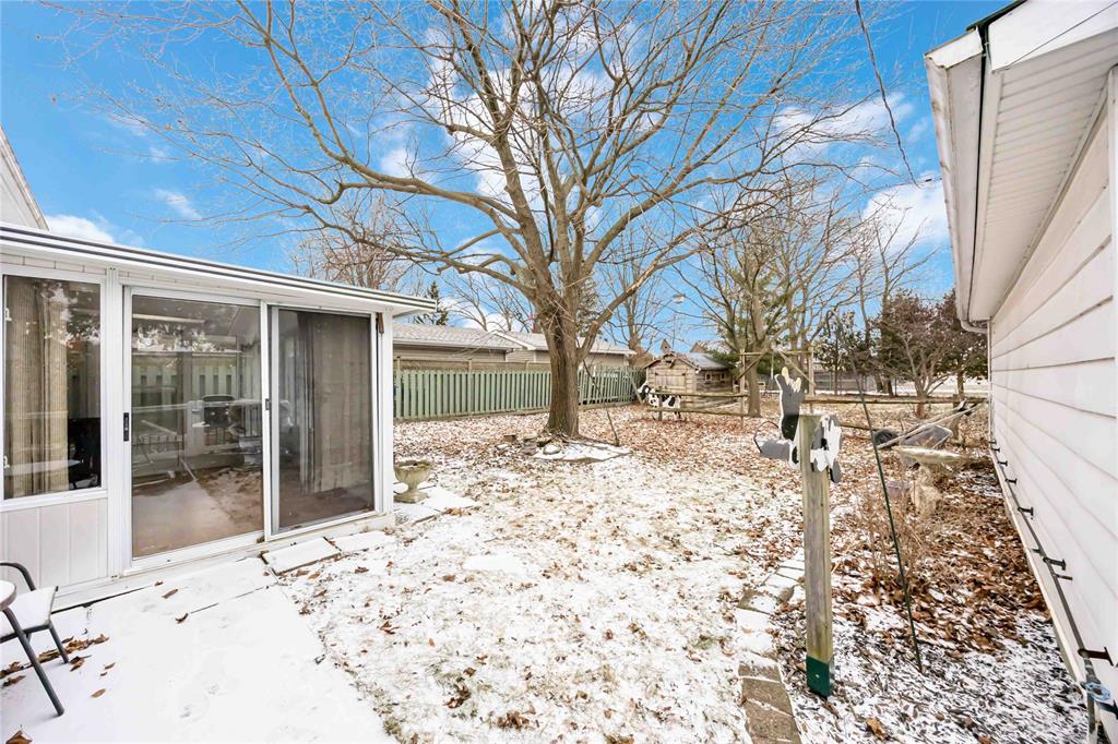 281 Clairwood Crescent, St. Clair, Ontario, Canada