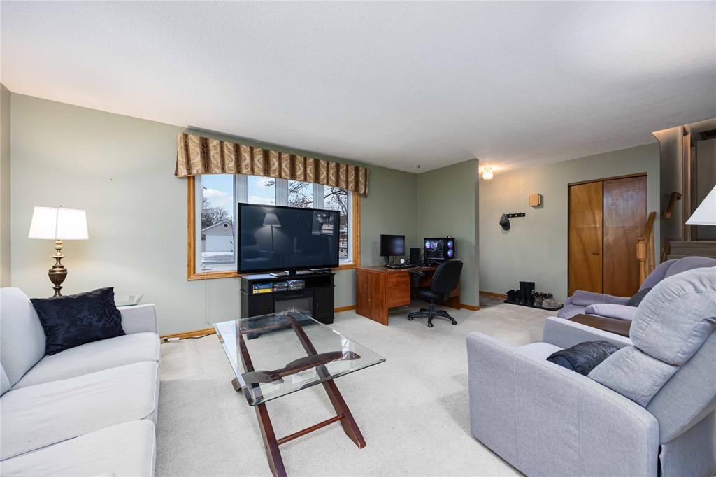 281 Clairwood Crescent, St. Clair, Ontario, Canada
