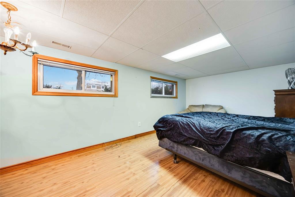 281 Clairwood Crescent, St. Clair, Ontario, Canada