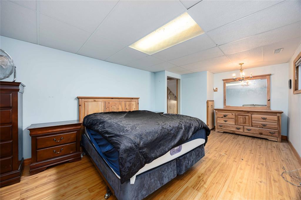 281 Clairwood Crescent, St. Clair, Ontario, Canada