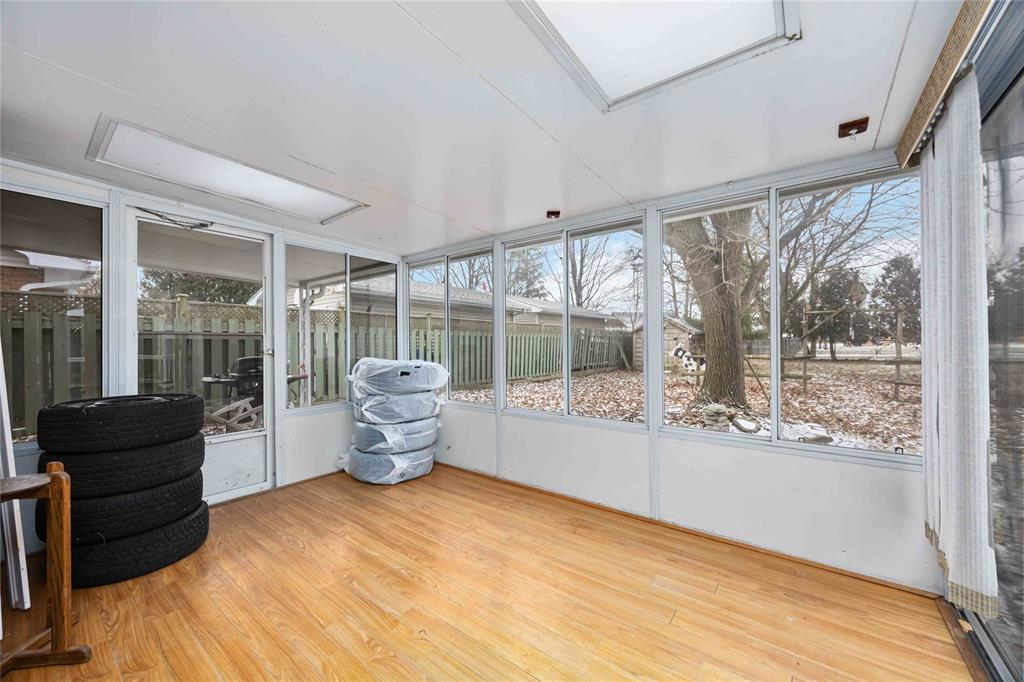 281 Clairwood Crescent, St. Clair, Ontario, Canada