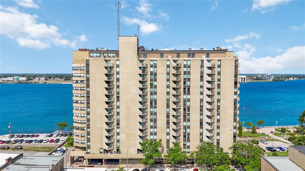 155 Front Street North Unit# 1104, Sarnia, Ontario, Canada photo 1